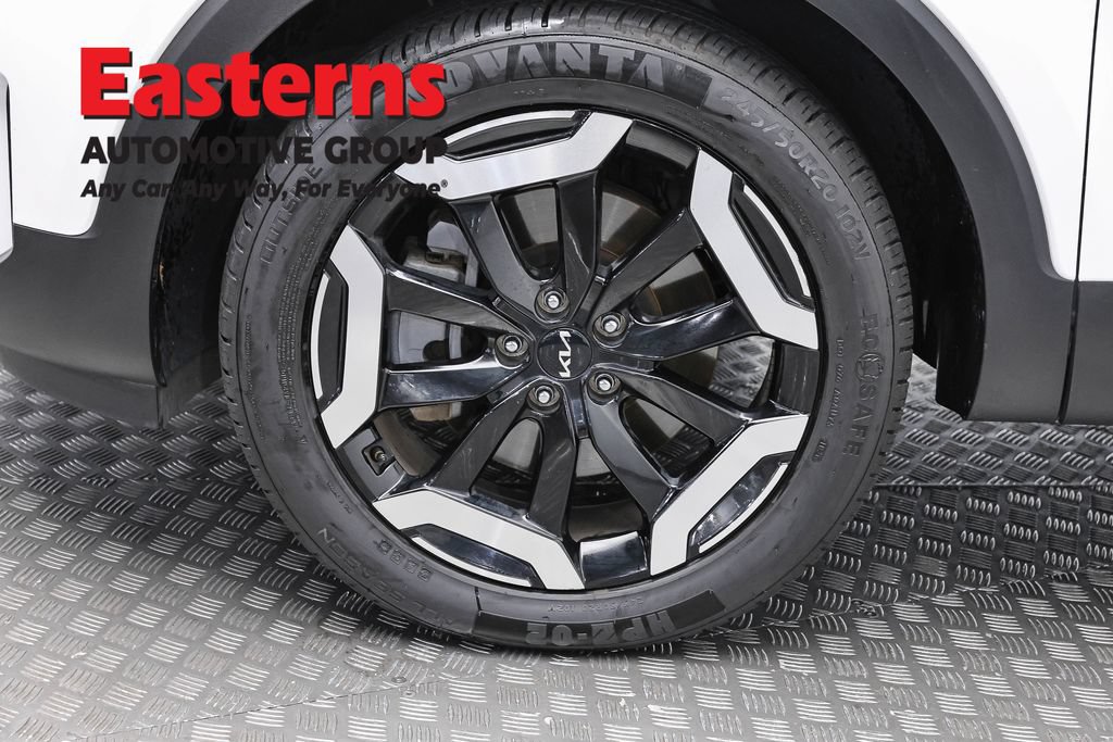 Used 2025 Kia Telluride S FWD image 35