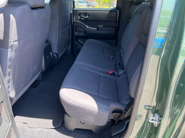 Used 2024 Nissan Frontier SV RWD image 14
