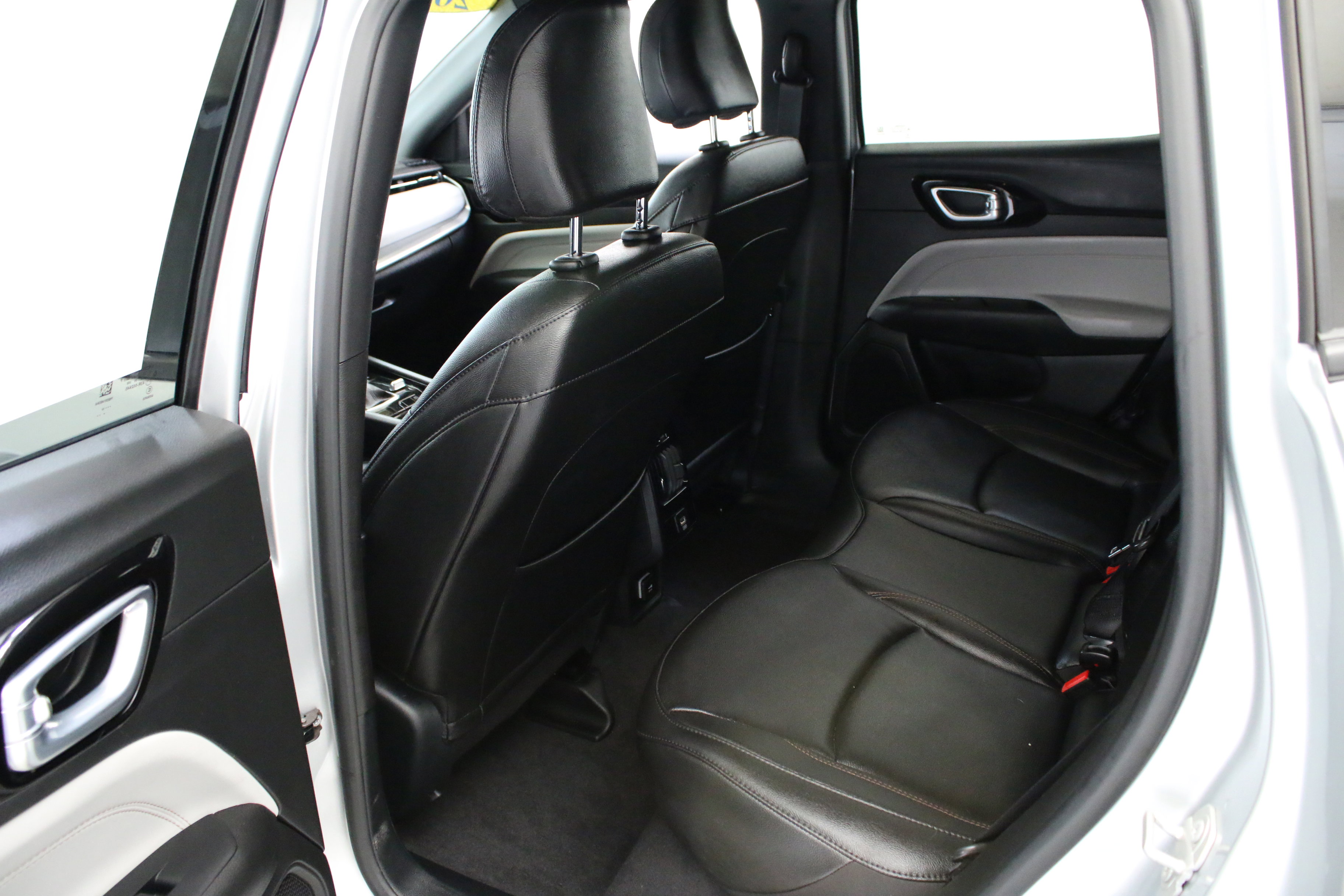 Used 2024 Jeep Compass Limited AWD/4WD image 25