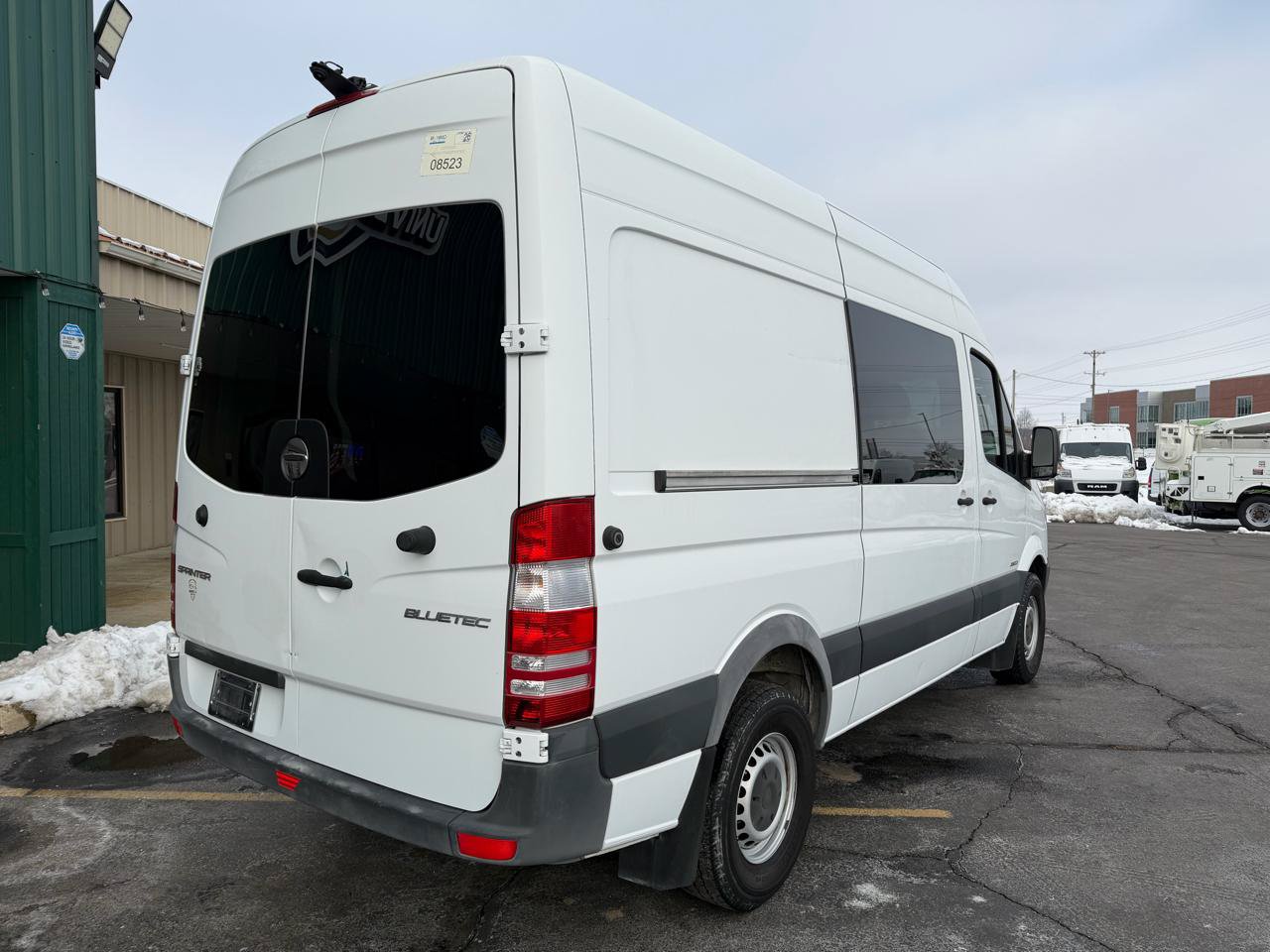 Used 2016 Freightliner Sprinter 2500 RWD image 3