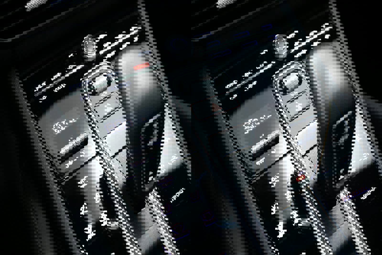 Certified 2023 Porsche Cayenne Platinum Edition w/ Assistance Package image 22