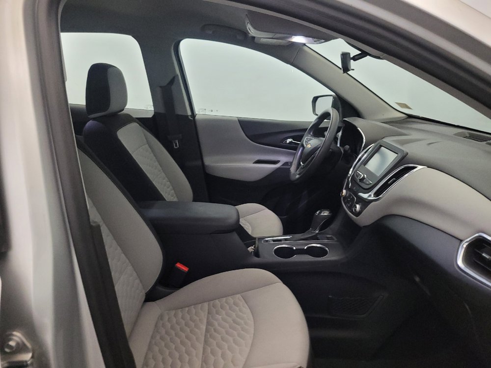 Used 2018 Chevrolet Equinox LS AWD/4WD image 21
