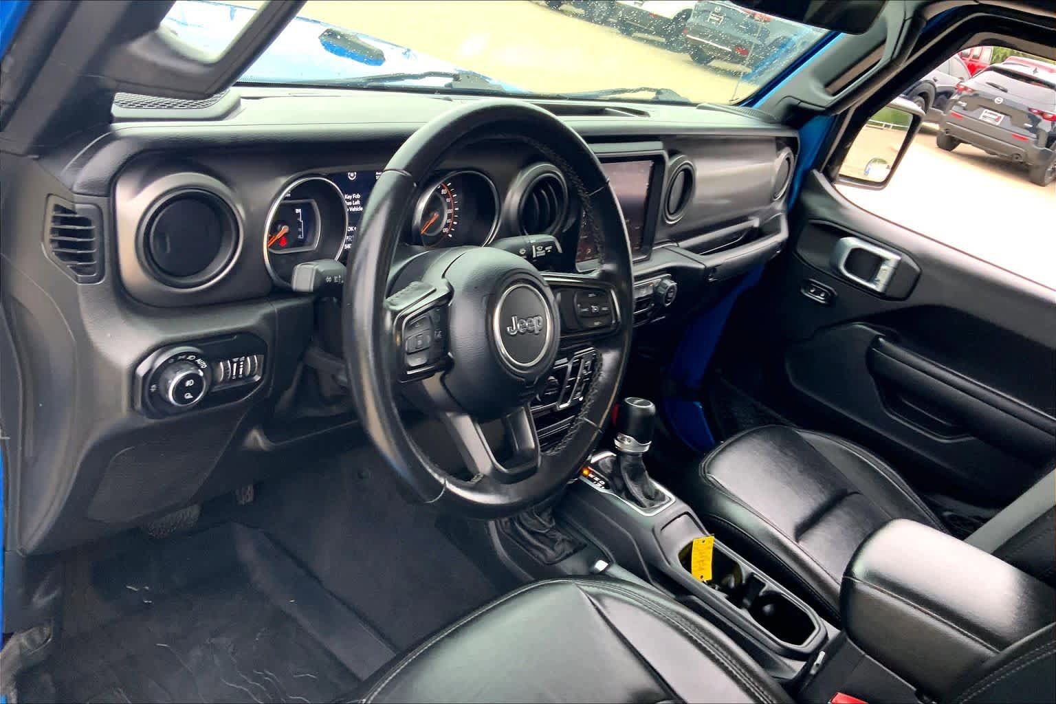 Used 2021 Jeep Gladiator Sport AWD/4WD image 17