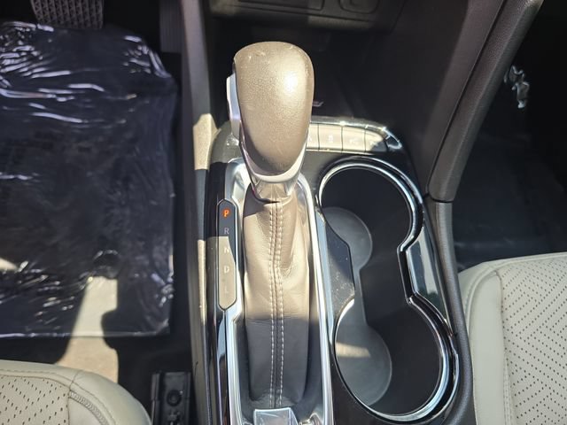Certified 2022 Buick Encore GX Essence w/ Advanced Technology Package FWD image 23