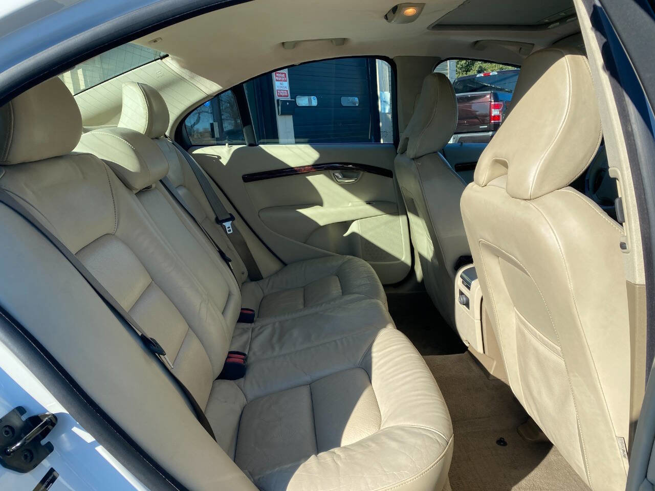 Used 2007 Volvo S80 3.2 image 25