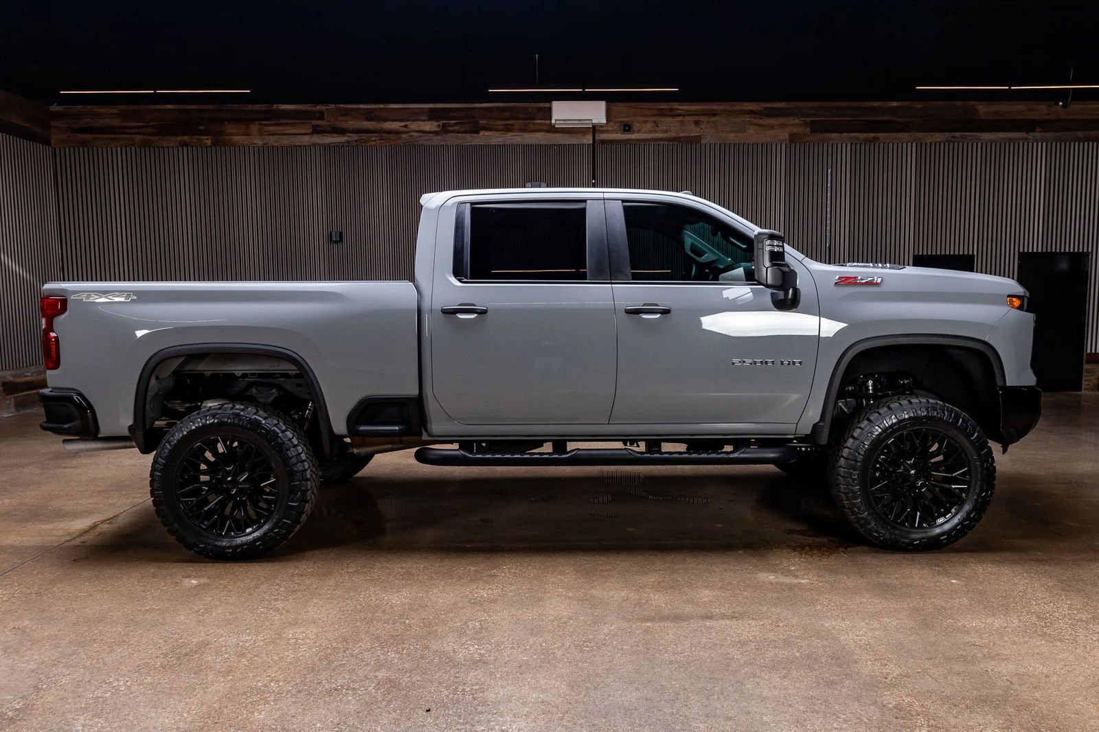 Used 2025 Chevrolet Silverado 2500 Custom w/ Custom Value Package image 11