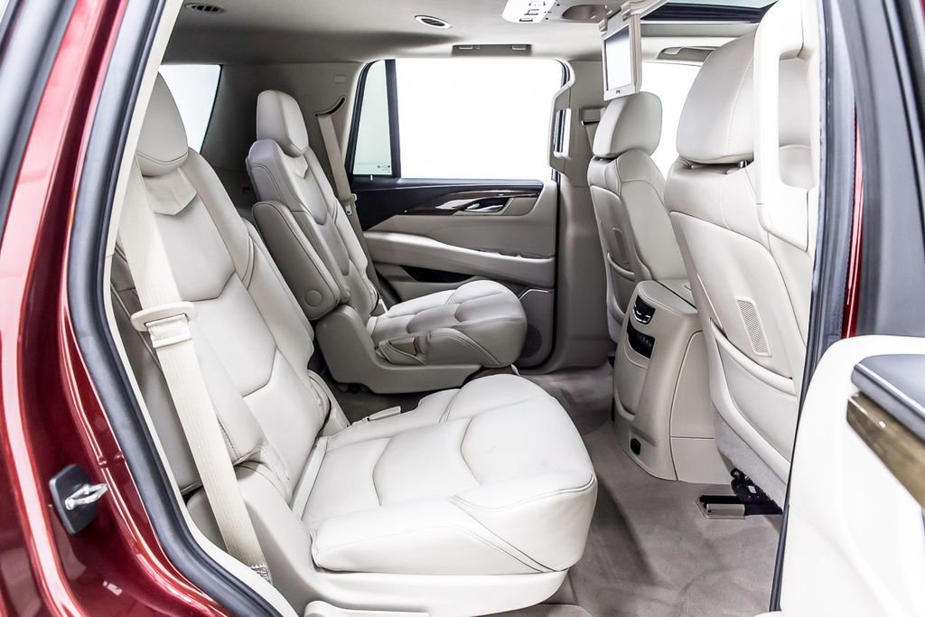 Used 2020 Cadillac Escalade Premium Luxury image 34