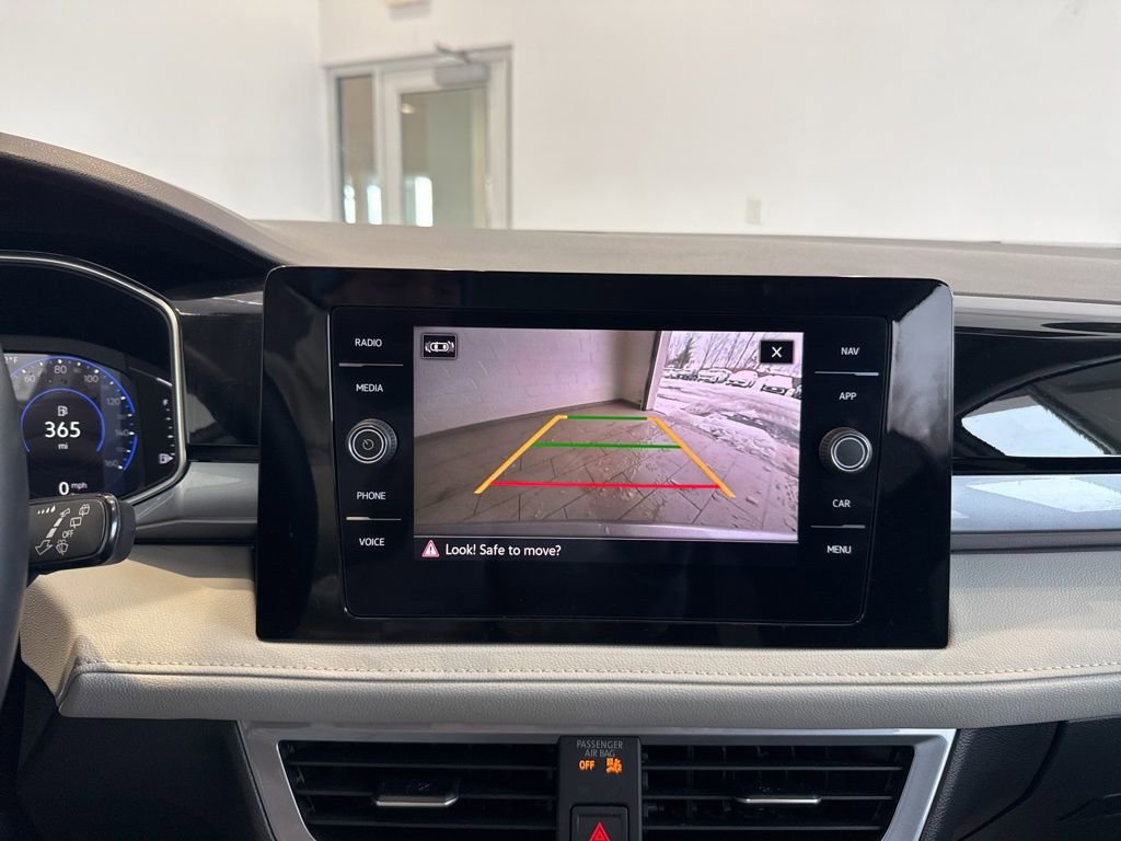 Used 2025 Volkswagen Taos SEL image 24