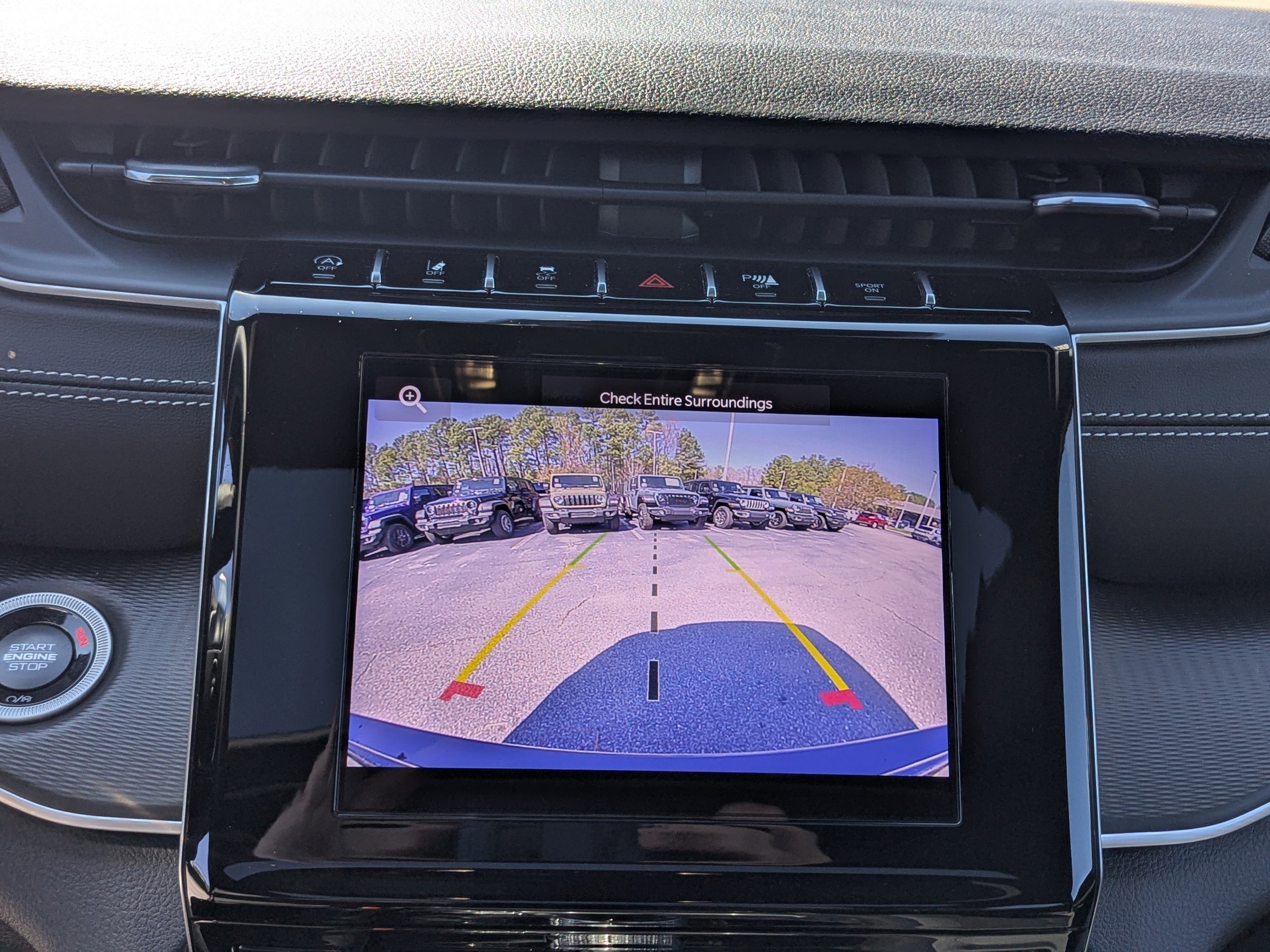 Certified 2025 Jeep Grand Cherokee Laredo X w/ Luxury Tech Group I image 24