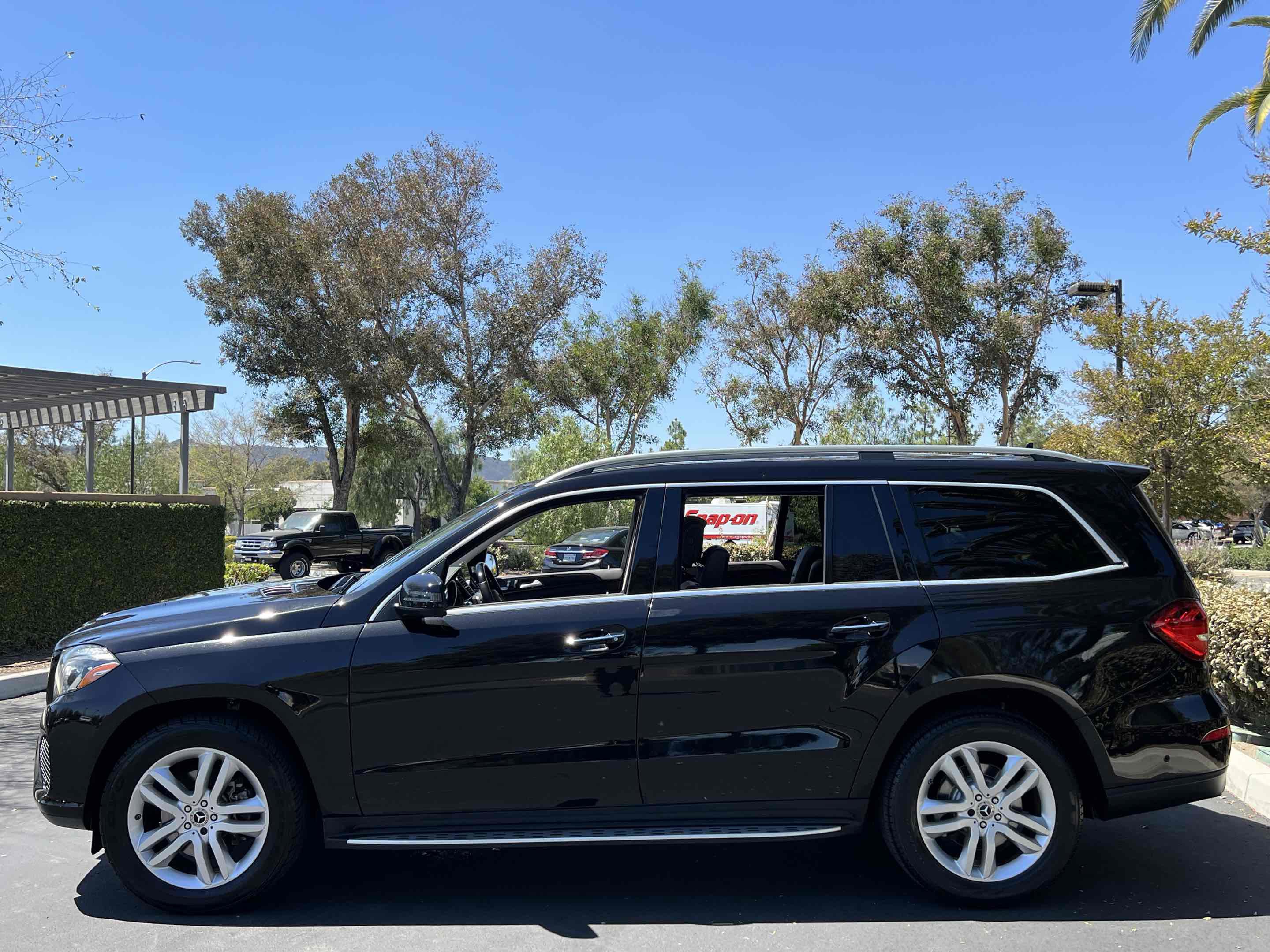 Used 2019 Mercedes-Benz GLS 450 4MATIC image 19