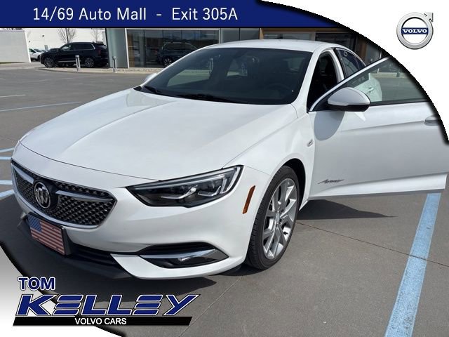 Used 2020 Buick Regal Avenir image 1