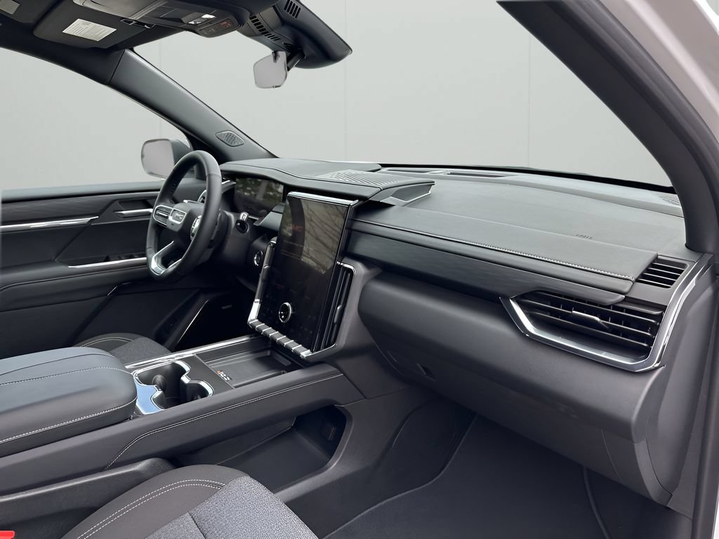 New 2026 GMC Acadia Elevation w/ Black Edition FWD image 17