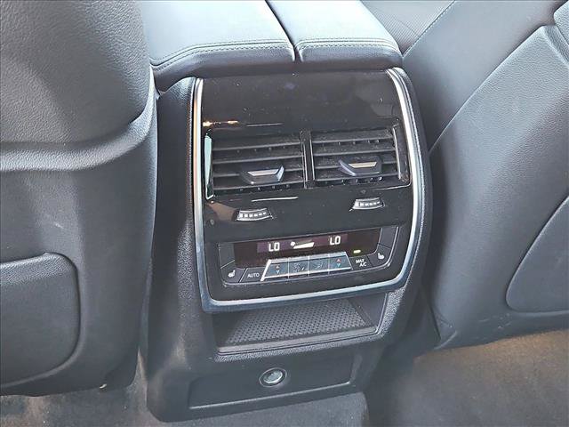 Used 2026 BMW X6 xDrive40i AWD/4WD image 18