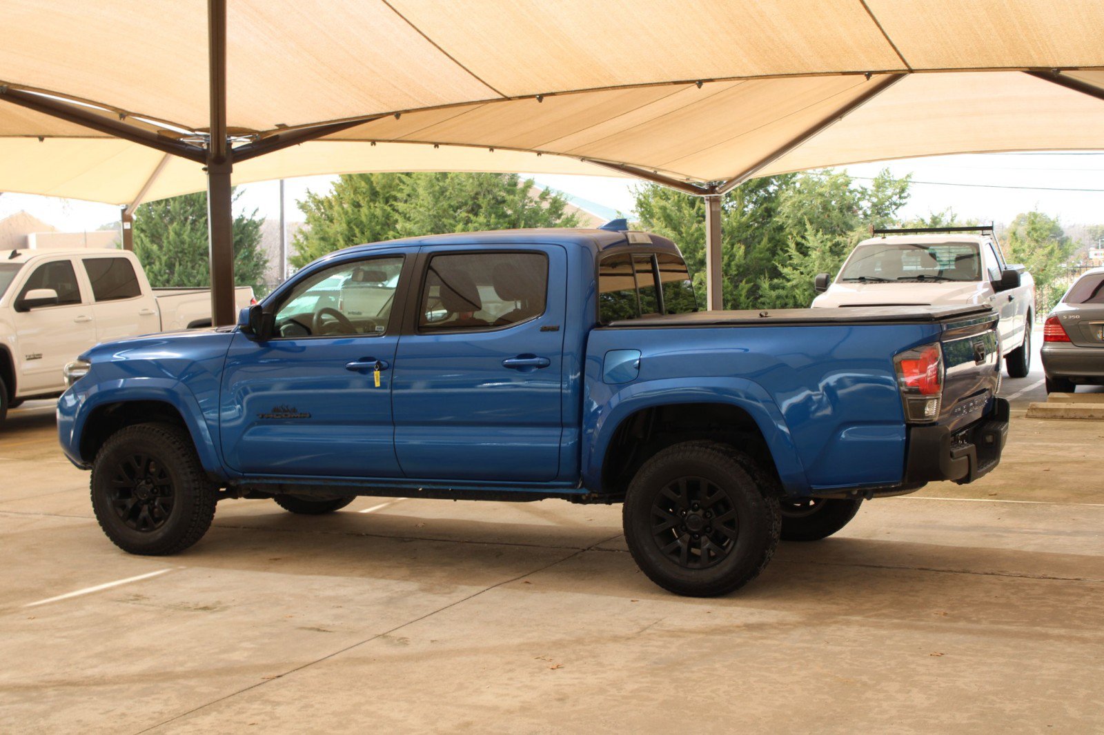 Used 2016 Toyota Tacoma SR5 image 7