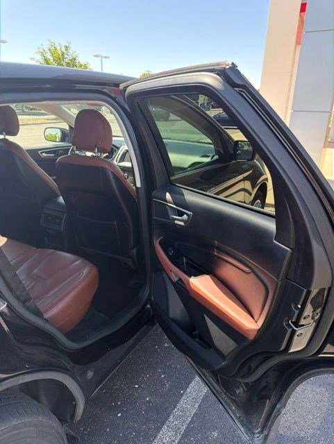 Used 2015 Ford Edge Titanium w/ Equipment Group 302A FWD image 12