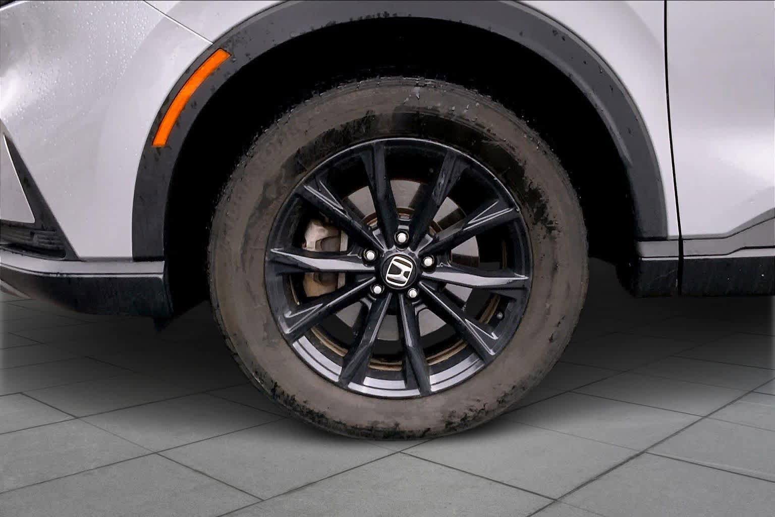 Used 2025 Honda CR-V Sport-L image 11