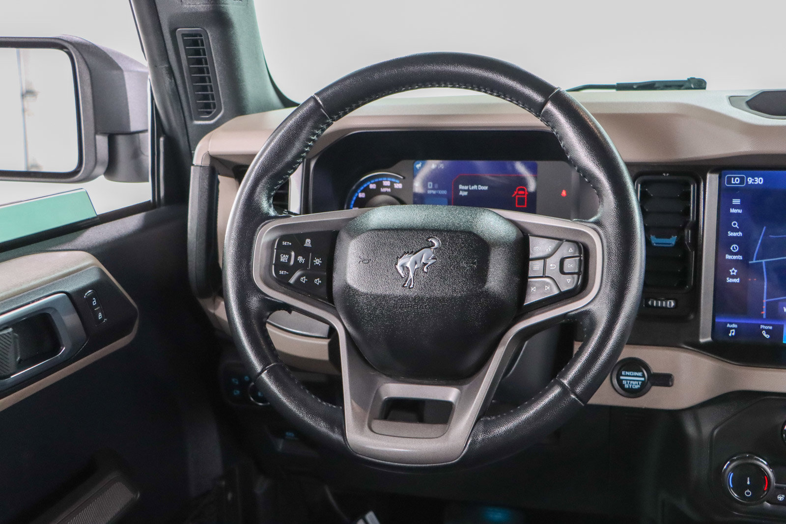 Used 2022 Ford Bronco Wildtrak image 12