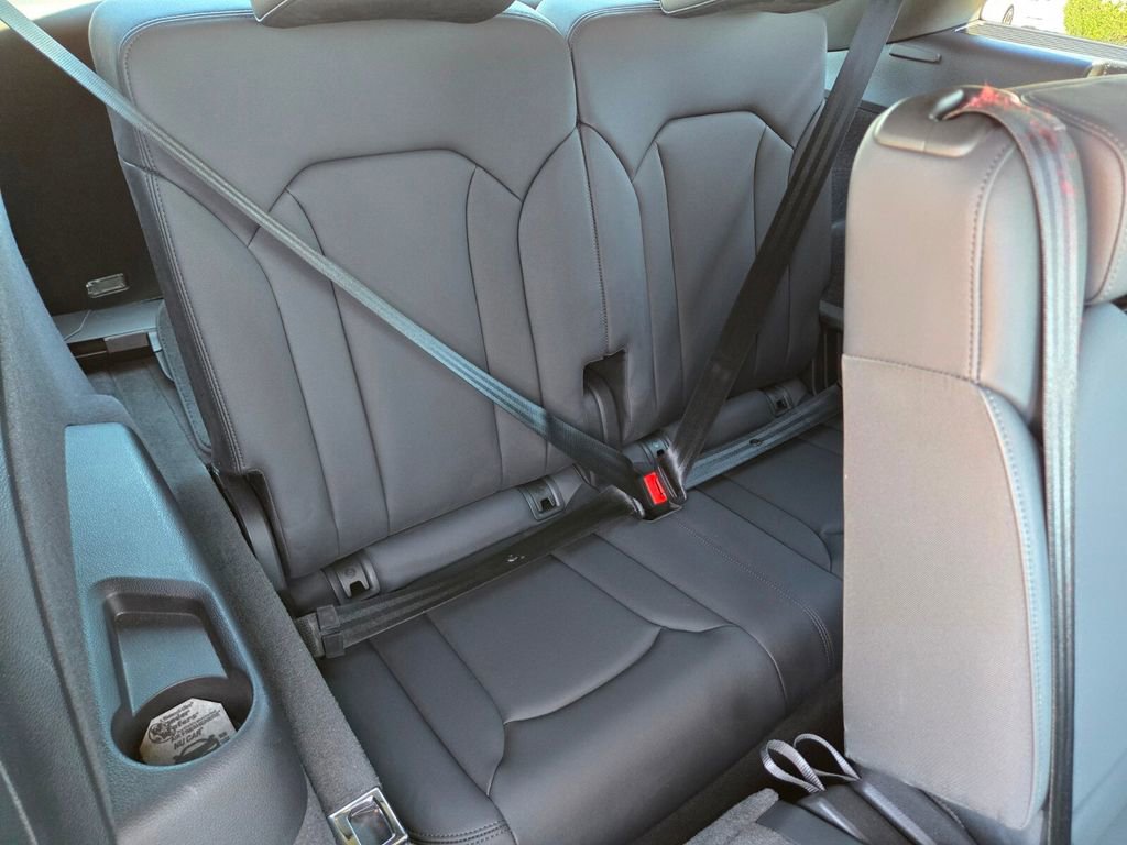 Used 2023 Audi Q7 2.0T Premium Plus w/ Premium Plus Package AWD/4WD image 12