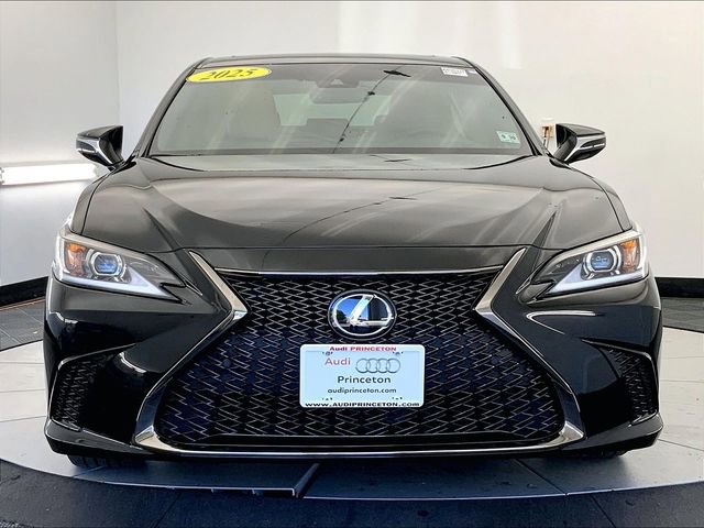 Used 2025 Lexus ES 300h F Sport w/ Technology Package FWD image 8