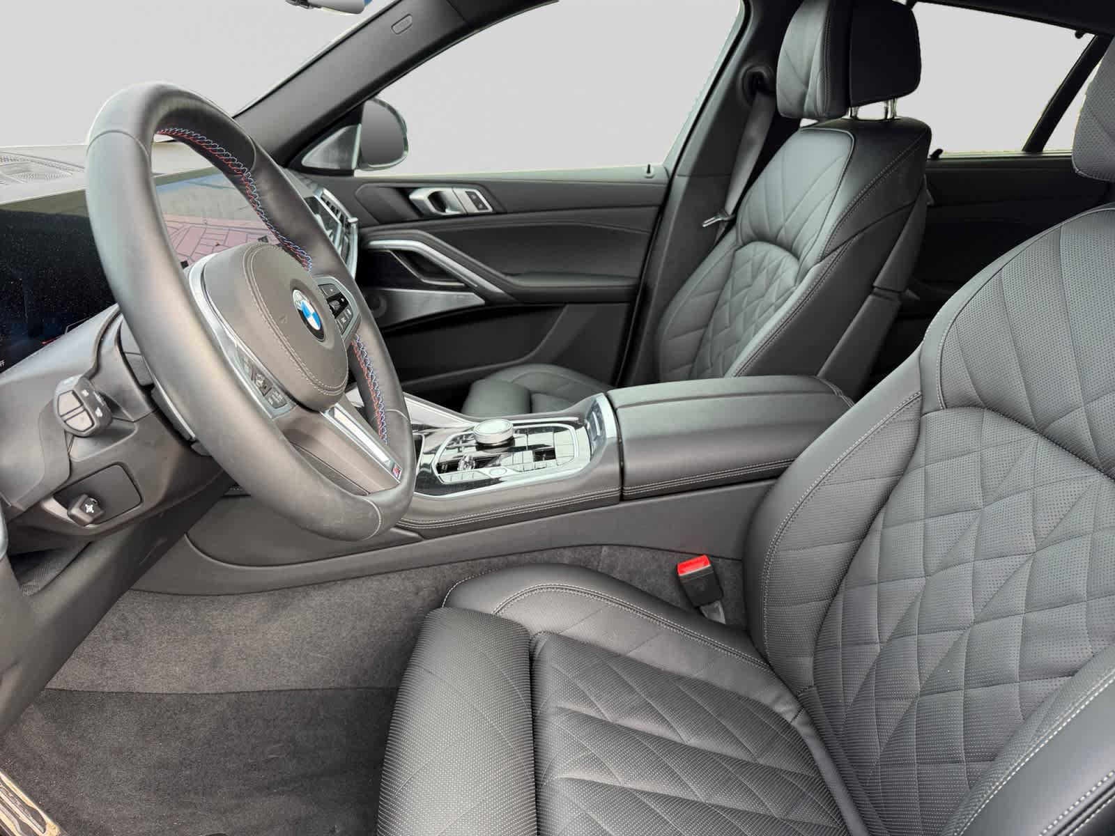 Used 2026 BMW X6 M60i w/ Executive Package AWD/4WD image 17