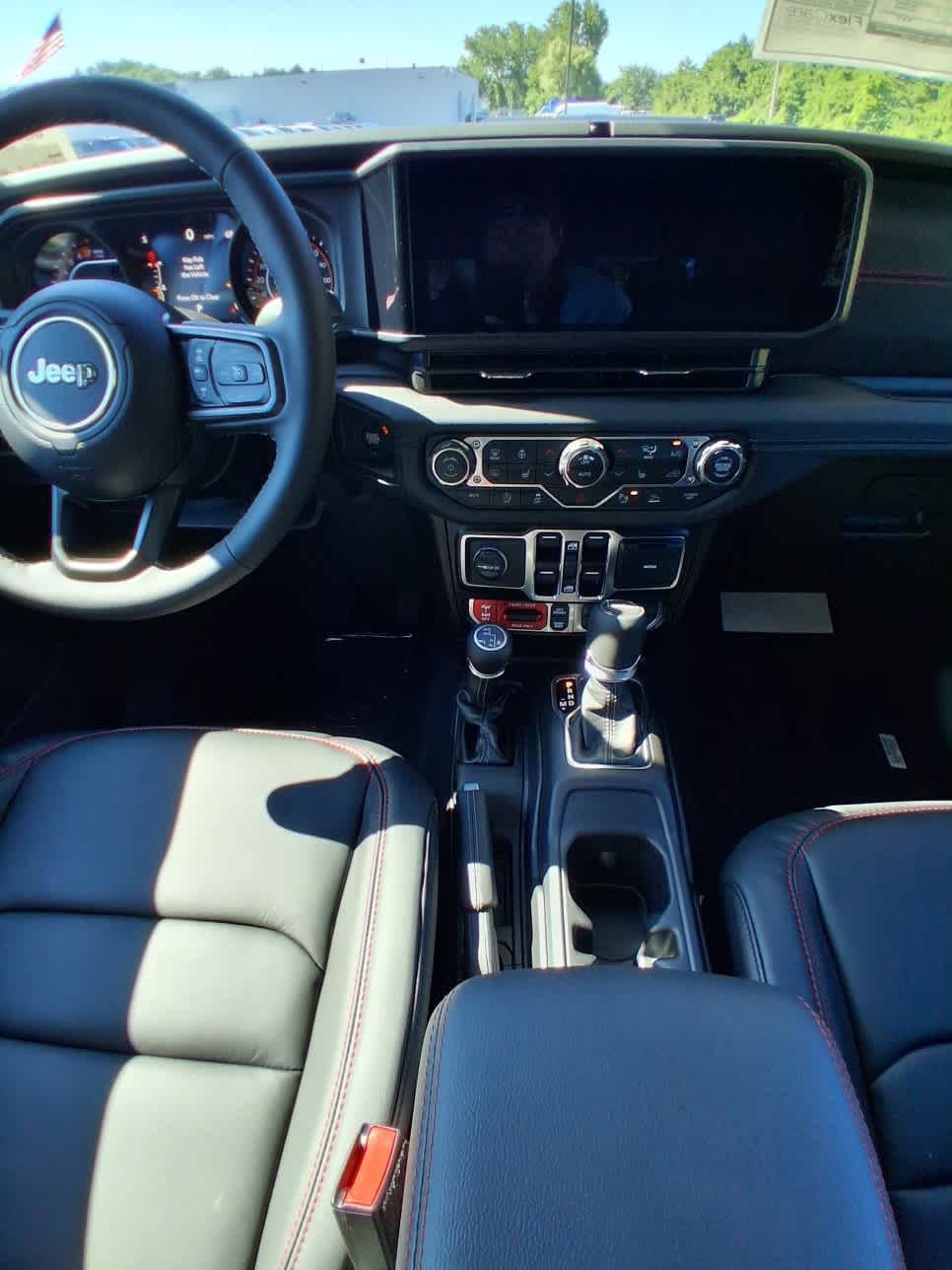 New 2026 Jeep Gladiator Rubicon w/ Safety Group AWD/4WD image 19