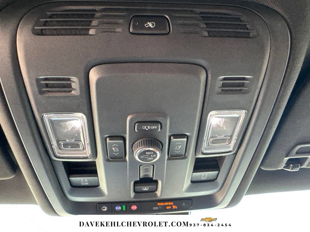 Used 2025 GMC Yukon XL Denali Ultimate w/ LPO, Illumination Package AWD/4WD image 23