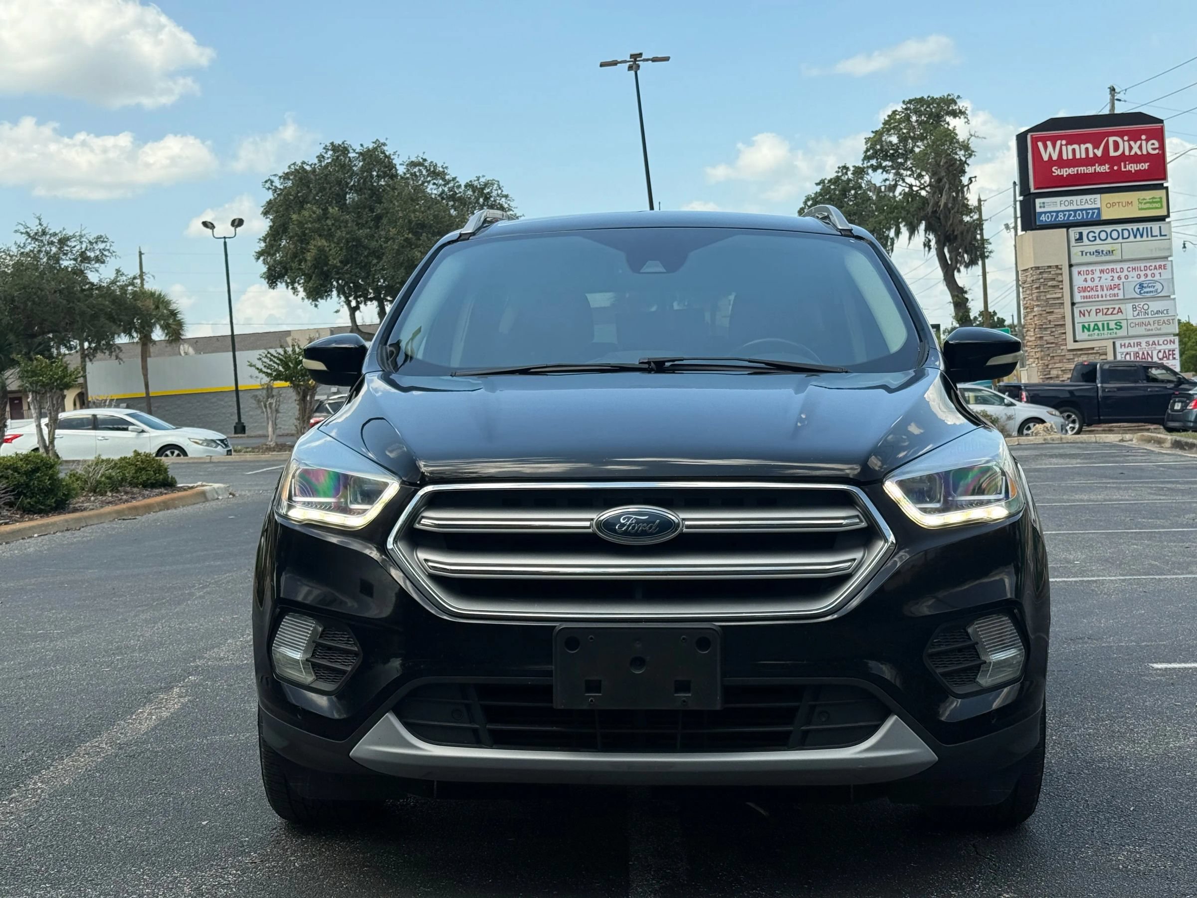 Used 2017 Ford Escape Titanium w/ Equipment Group 301A AWD/4WD image 2
