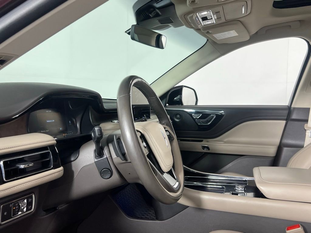 Used 2023 Lincoln Aviator Reserve w/ Equipment Group 201A image 25