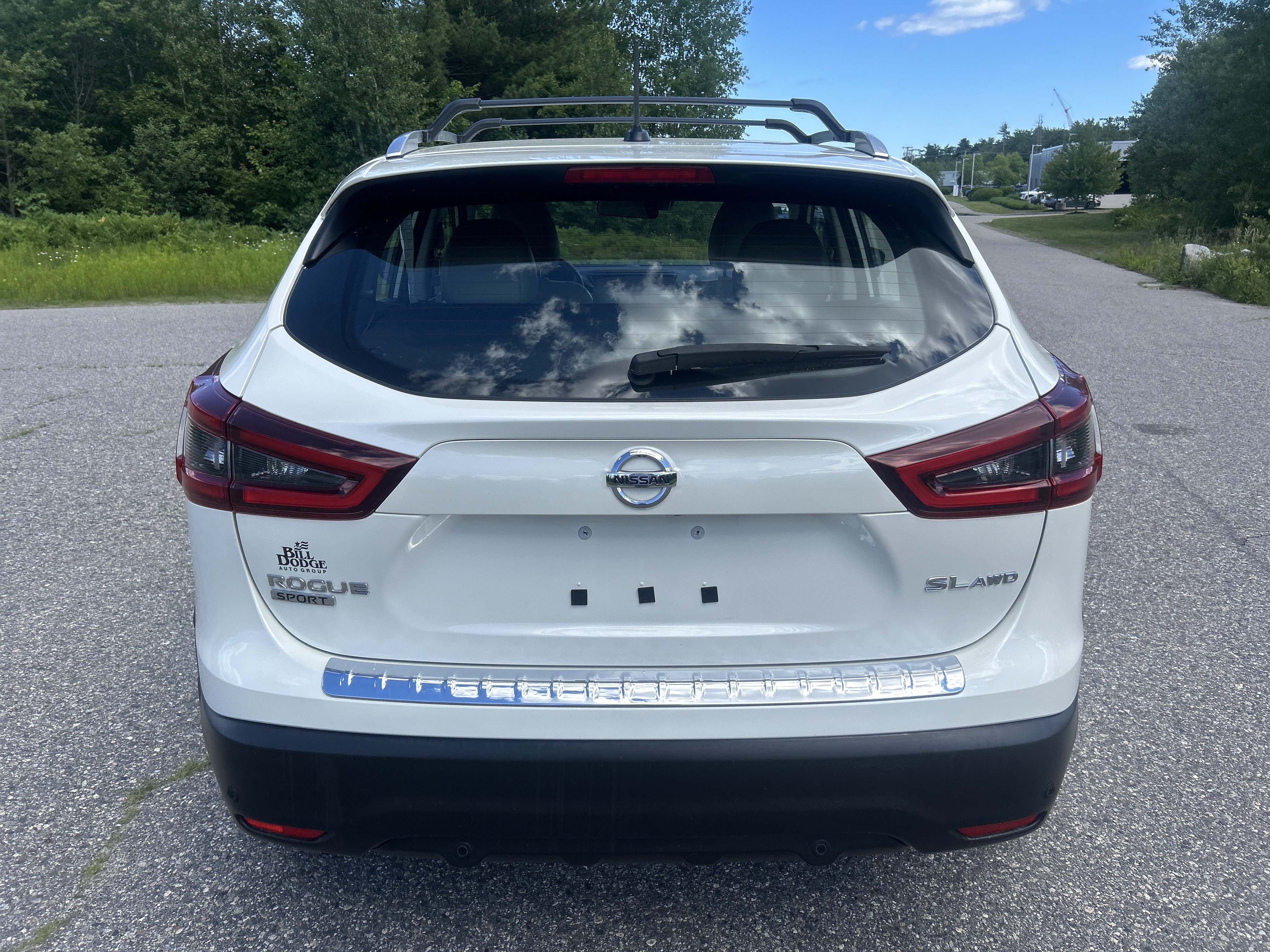 Certified 2022 Nissan Rogue Sport SL AWD/4WD image 6