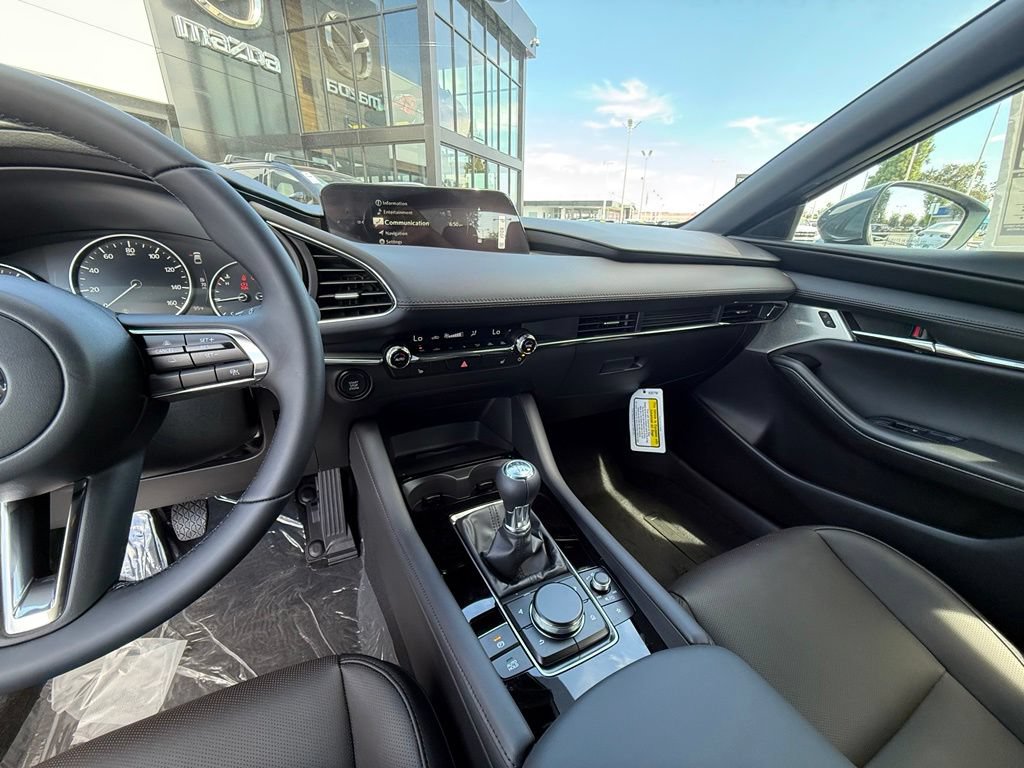 New 2026 MAZDA MAZDA3 2.5 S Hatchback w/ Premium Pkg FWD image 23
