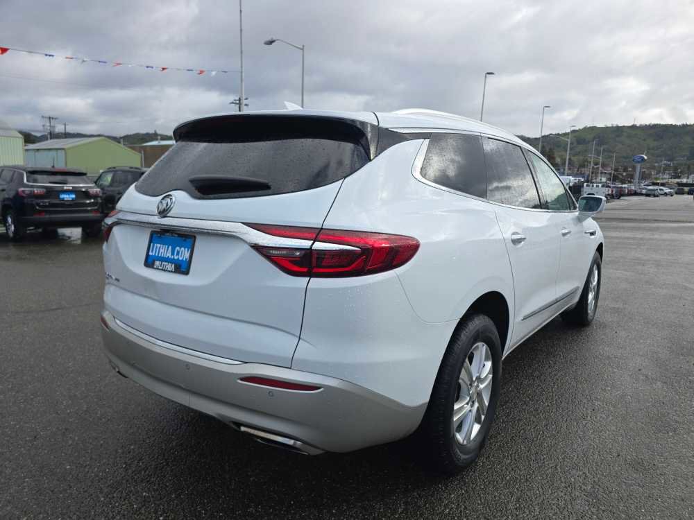 Used 2020 Buick Enclave Essence w/ Sound and Sites Package image 5