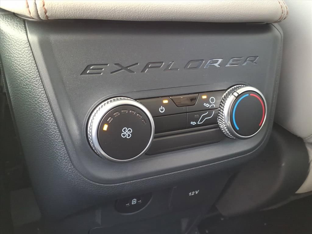New 2026 Ford Explorer Active w/ Active Comfort Package image 15