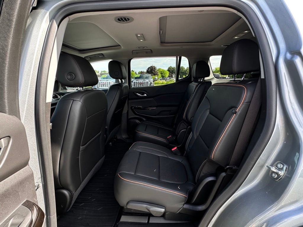 Used 2023 GMC Acadia AT4 w/ Technology Package AWD/4WD image 24