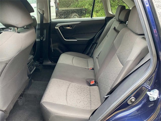 Used 2021 Toyota RAV4 XLE image 9