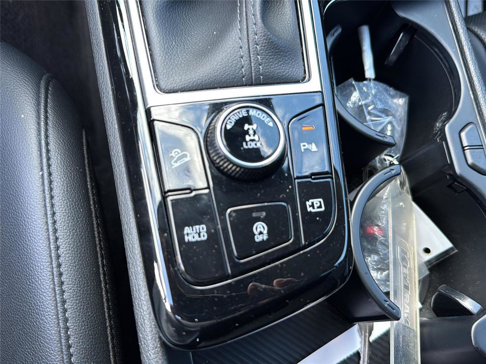 Used 2023 Kia Sportage EX image 25