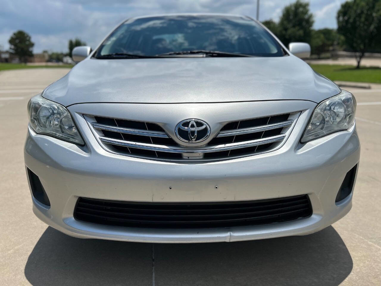 Used 2013 Toyota Corolla LE FWD image 3