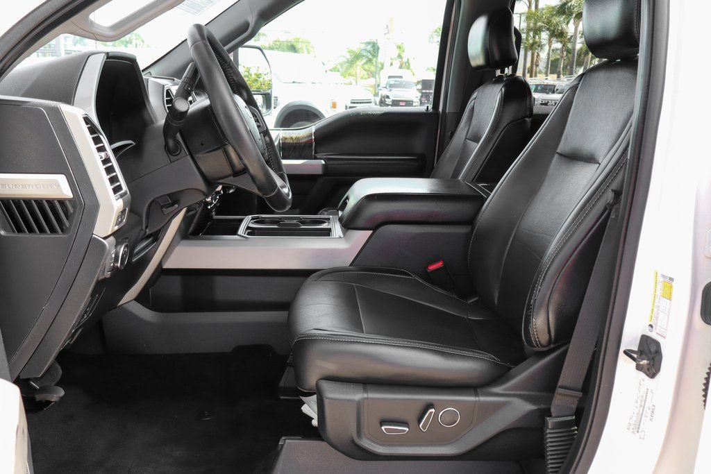 Used 2017 Ford F350 Lariat w/ Chrome Package image 16