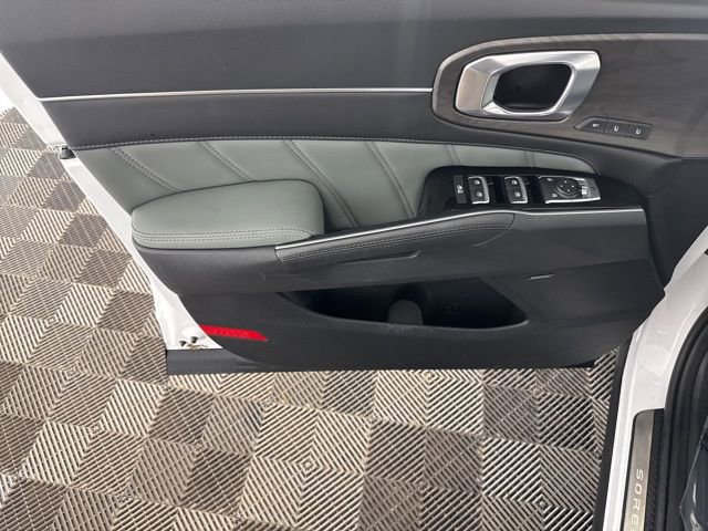 Used 2024 Kia Sorento SX Prestige w/ Sage Leather Package image 20