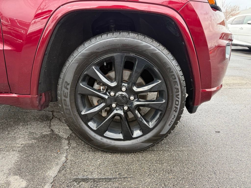 Used 2018 Jeep Grand Cherokee Altitude AWD/4WD image 25