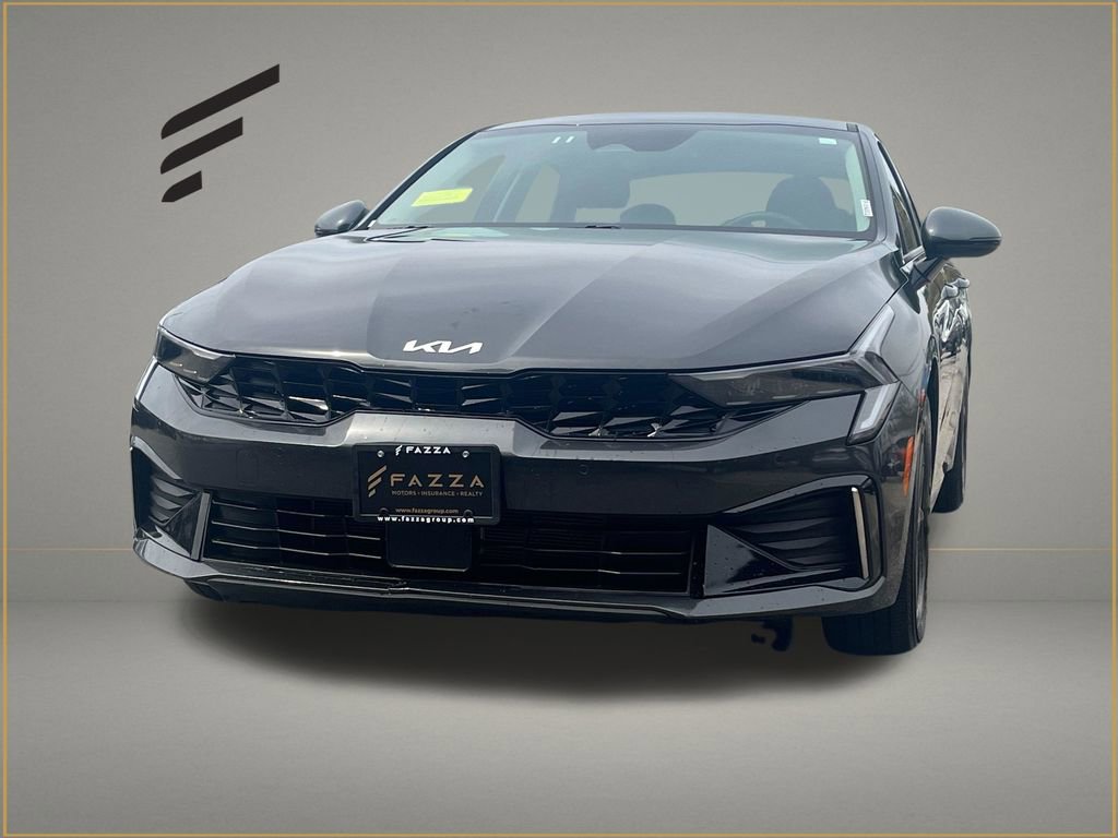 Used 2025 Kia K5 LXS FWD image 1