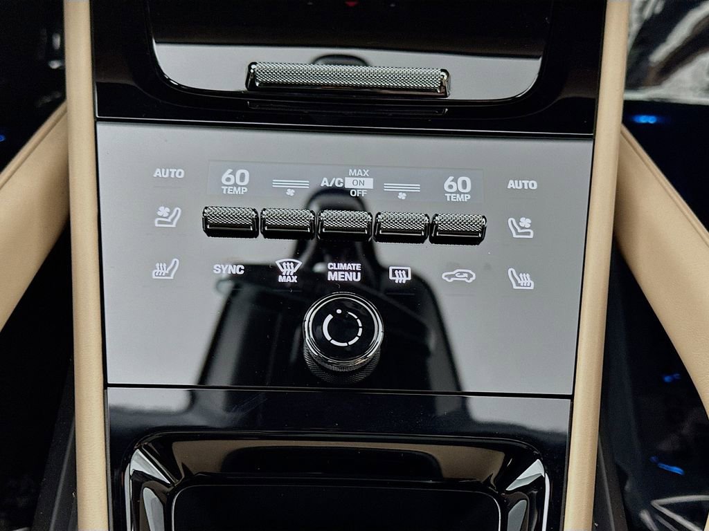 New 2026 Porsche Cayenne Coupe image 17