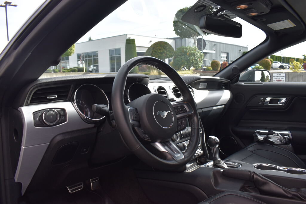 Used 2016 Ford Mustang GT Premium w/ Equipment Group 401A RWD image 24