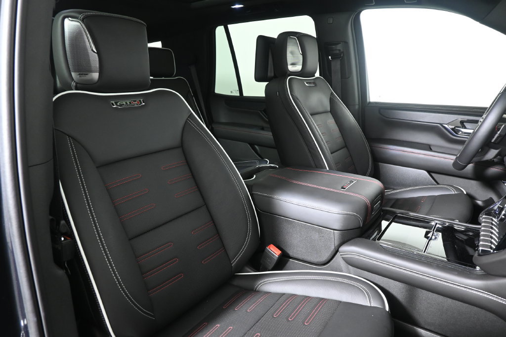 Used 2025 GMC Yukon AT4 Ultimate w/ LPO, Floor Liner Package AWD/4WD image 30