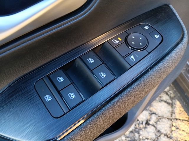 New 2026 Nissan Kicks SV w/ SV Premium Package image 11