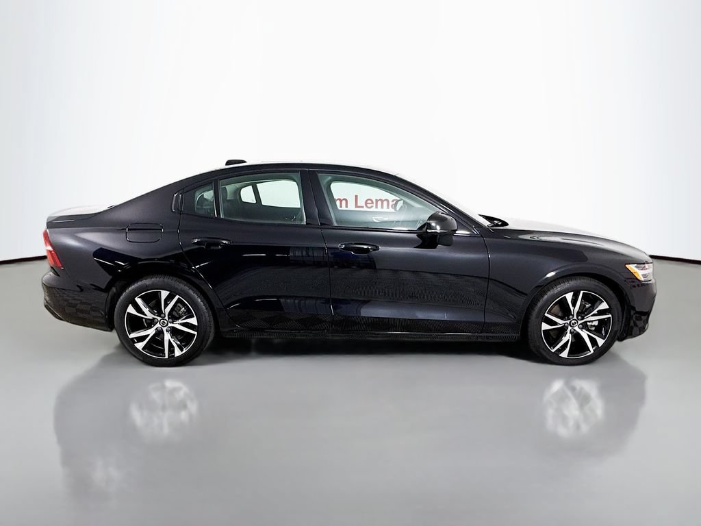 Used 2024 Volvo S60 B5 Core FWD image 8