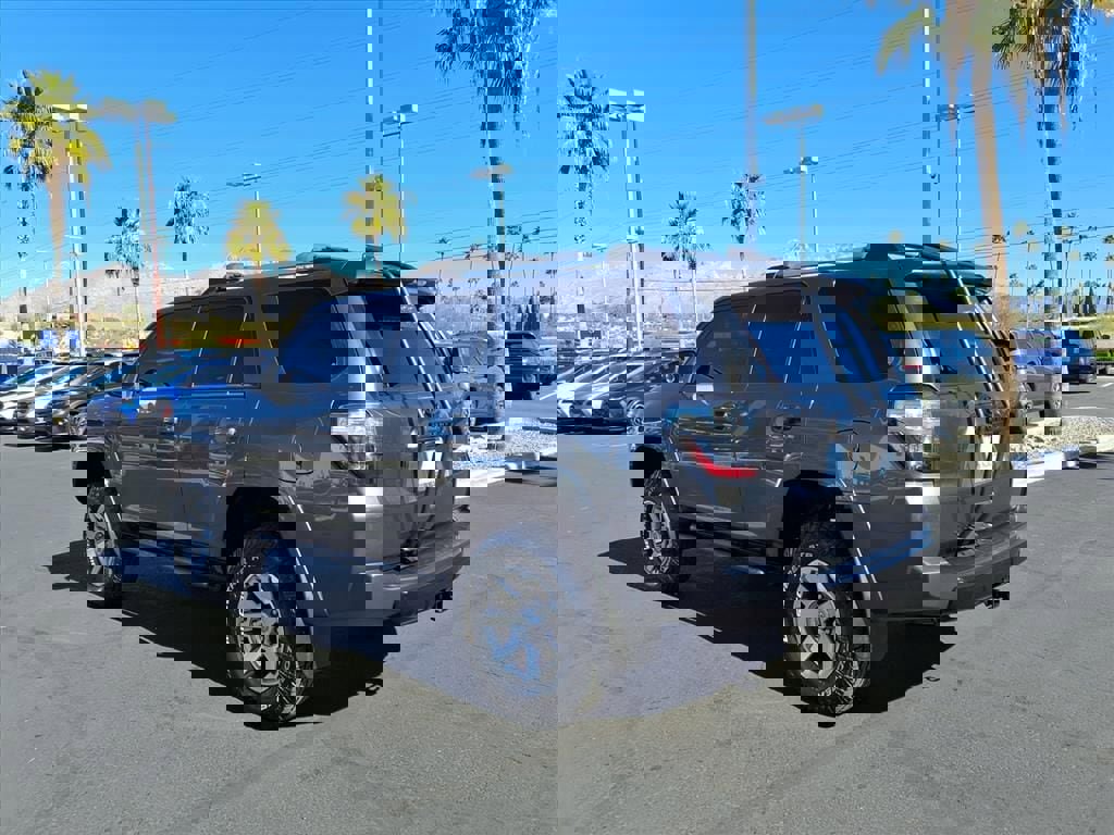 Used 2015 Toyota 4Runner image 13