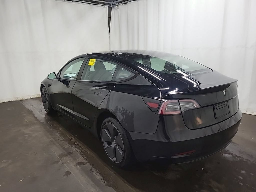 Used 2023 Tesla Model 3 Standard Range RWD image 4