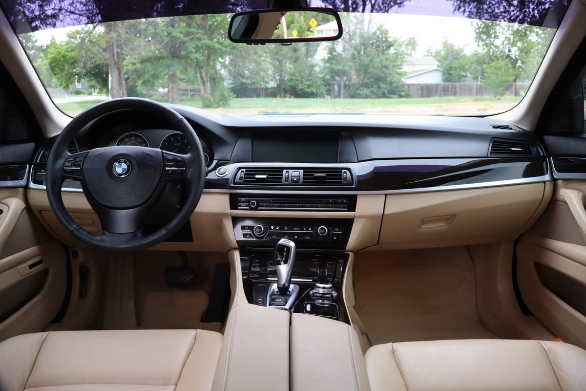 Used 2011 BMW 535i xDrive Sedan AWD/4WD image 16