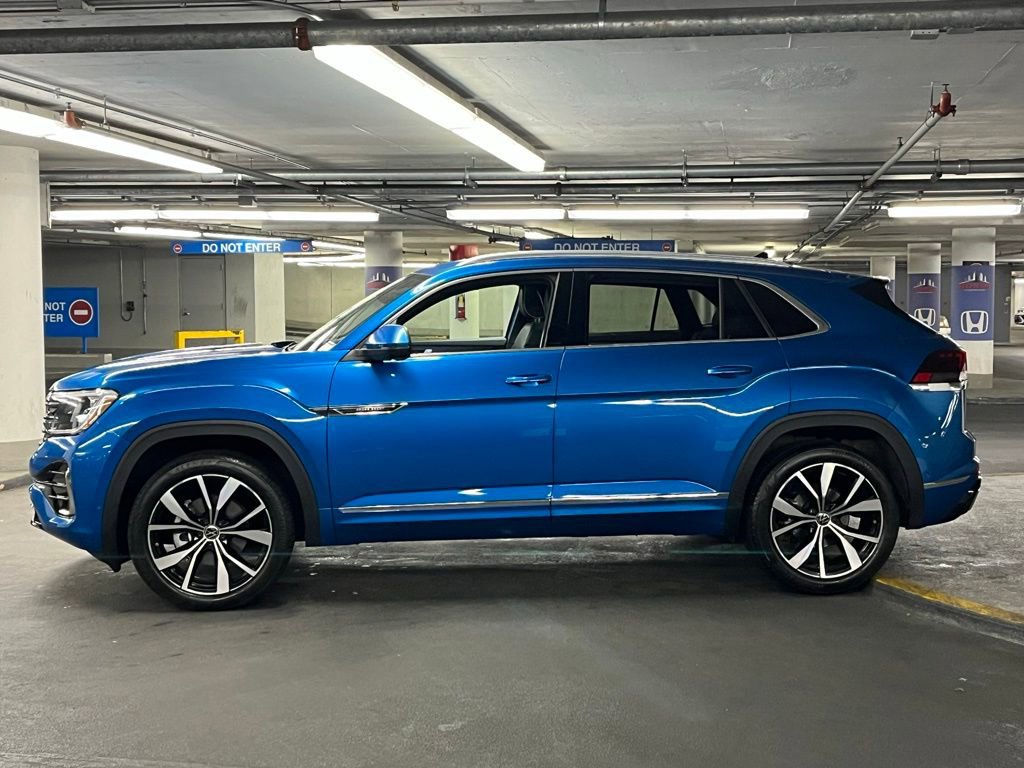 Used 2025 Volkswagen Atlas Cross Sport SEL Premium R-Line image 34