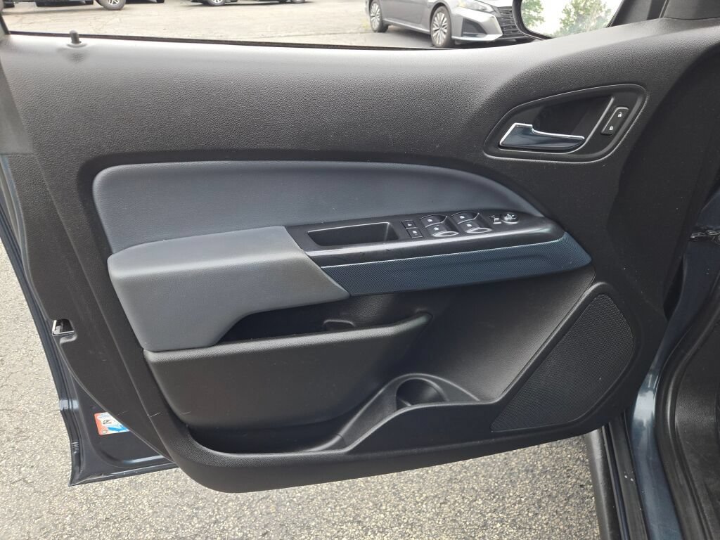 Used 2019 Chevrolet Colorado Z71 RWD image 26